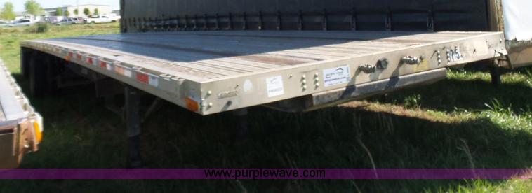 image for item L5802 2000 Transcraft Eagle flatbed trailer