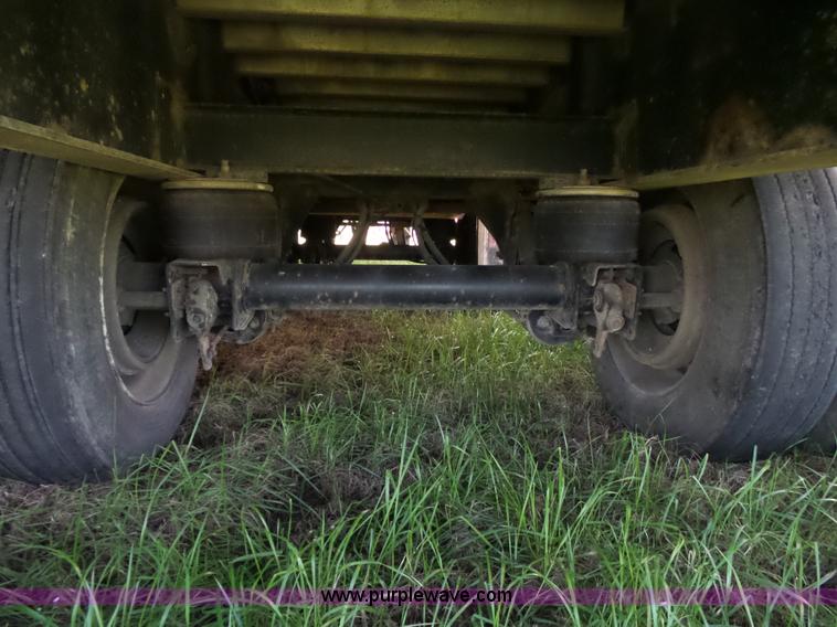 image for item L5802 2000 Transcraft Eagle flatbed trailer