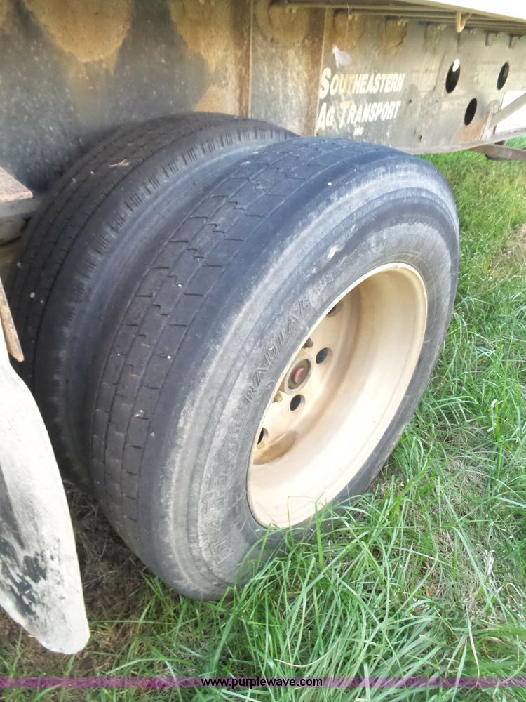 image for item L5802 2000 Transcraft Eagle flatbed trailer