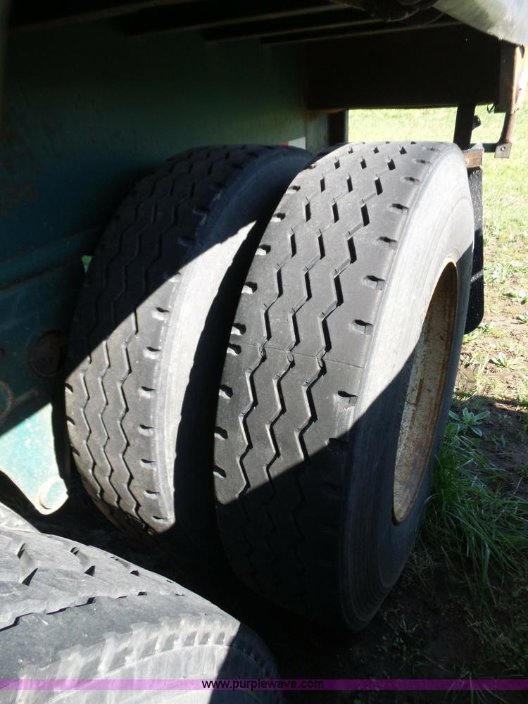 image for item L5803 1990 Fruehauf PBA-F2B-48W soft-side cargo trailer