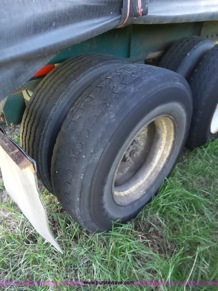 image for item L5803 1990 Fruehauf PBA-F2B-48W soft-side cargo trailer