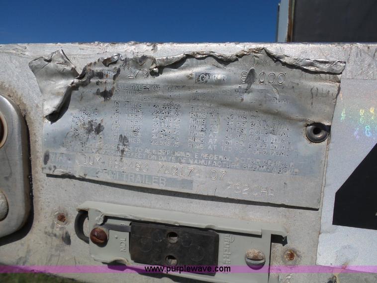 image for item L5804 1999 Utility FS2CHA flatbed trailer