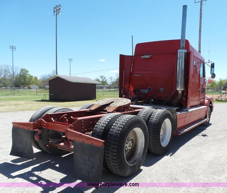 image for item L6323 1993 Volvo WIAM semi truck