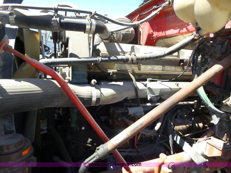 image for item L6323 1993 Volvo WIAM semi truck