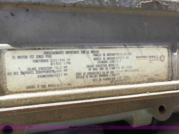 image for item L6323 1993 Volvo WIAM semi truck