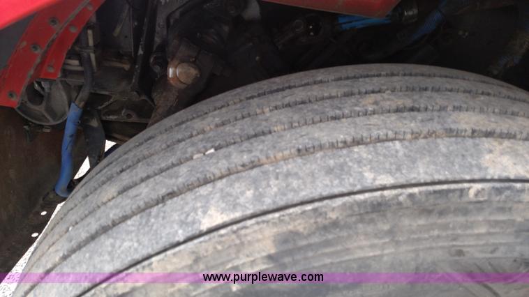 image for item L7497 2003 Peterbilt 379 semi truck