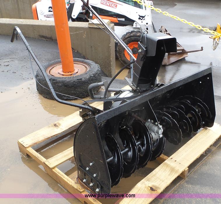 image for item K4645 Husqvarna GT52XLS lawn mower