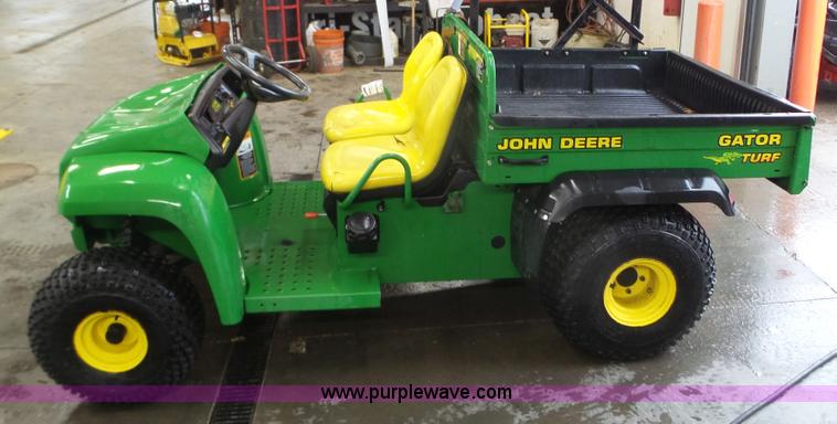 image for item K4646 John Deere Gator Turf utility vehicle