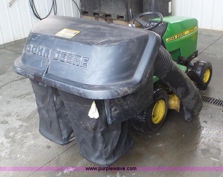 image for item K4648 John Deere 185 Hydro lawn mower