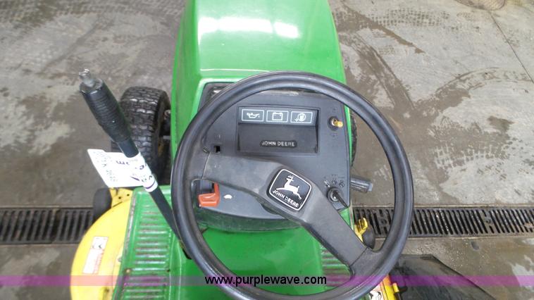 image for item K4648 John Deere 185 Hydro lawn mower