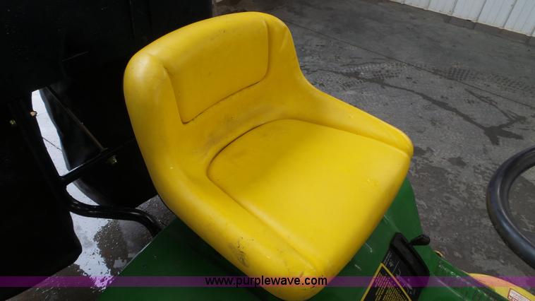 image for item K4648 John Deere 185 Hydro lawn mower