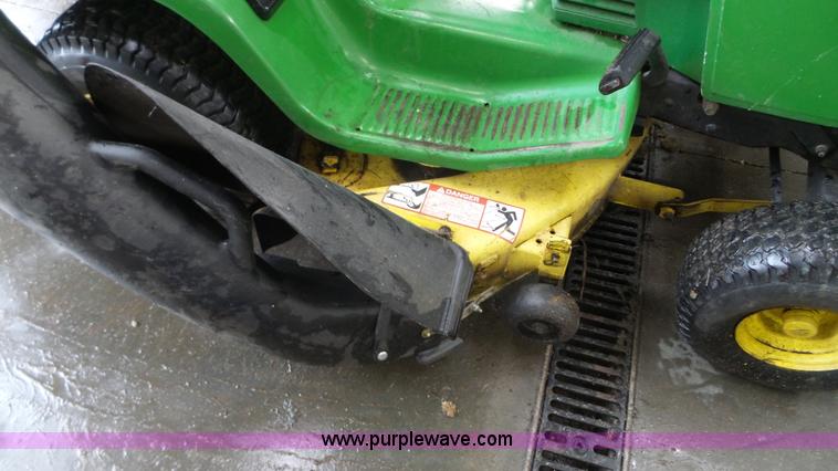 image for item K4648 John Deere 185 Hydro lawn mower