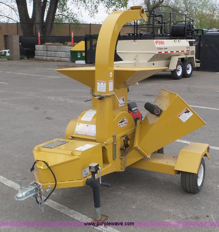 image for item K4672 Wallenstein BXMT4224 wood chipper