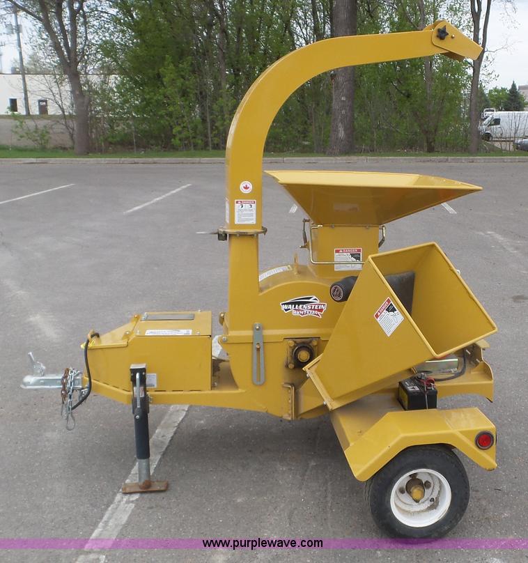 image for item K4672 Wallenstein BXMT4224 wood chipper