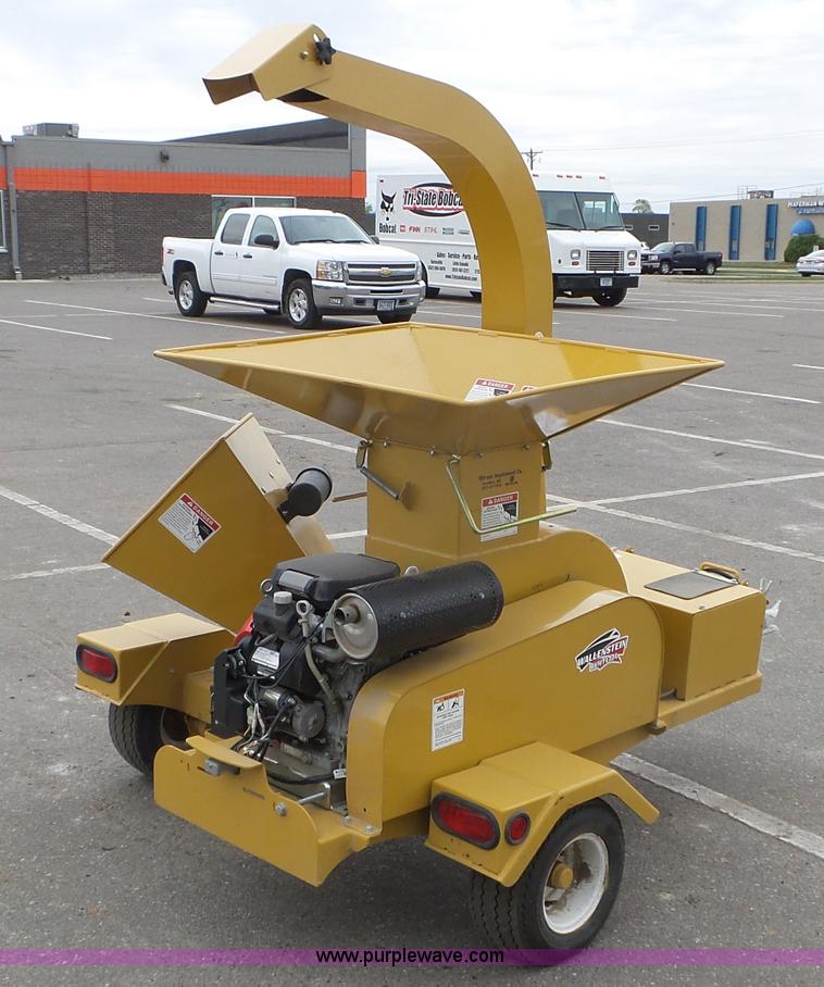 image for item K4672 Wallenstein BXMT4224 wood chipper