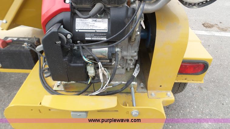 image for item K4672 Wallenstein BXMT4224 wood chipper