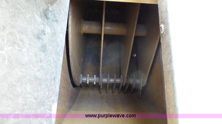 image for item K4672 Wallenstein BXMT4224 wood chipper