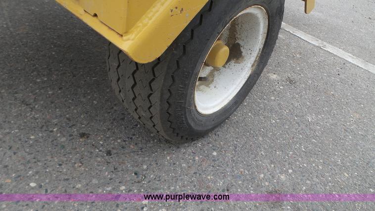 image for item K4672 Wallenstein BXMT4224 wood chipper