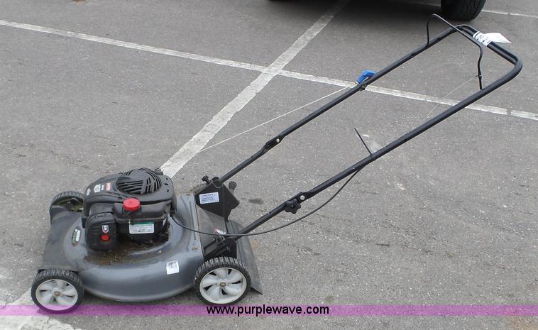 image for item K4673 2013 Craftsman push mower