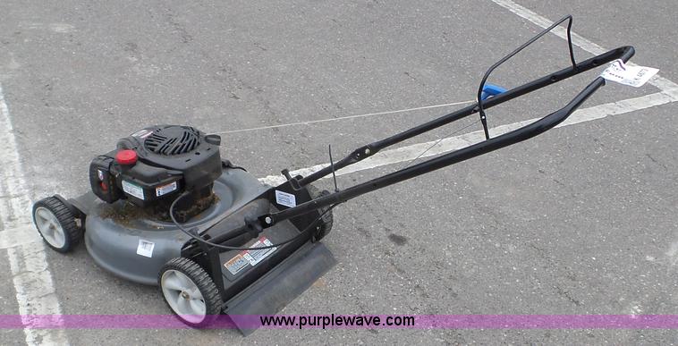 image for item K4673 2013 Craftsman push mower