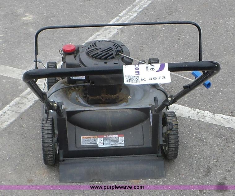 image for item K4673 2013 Craftsman push mower
