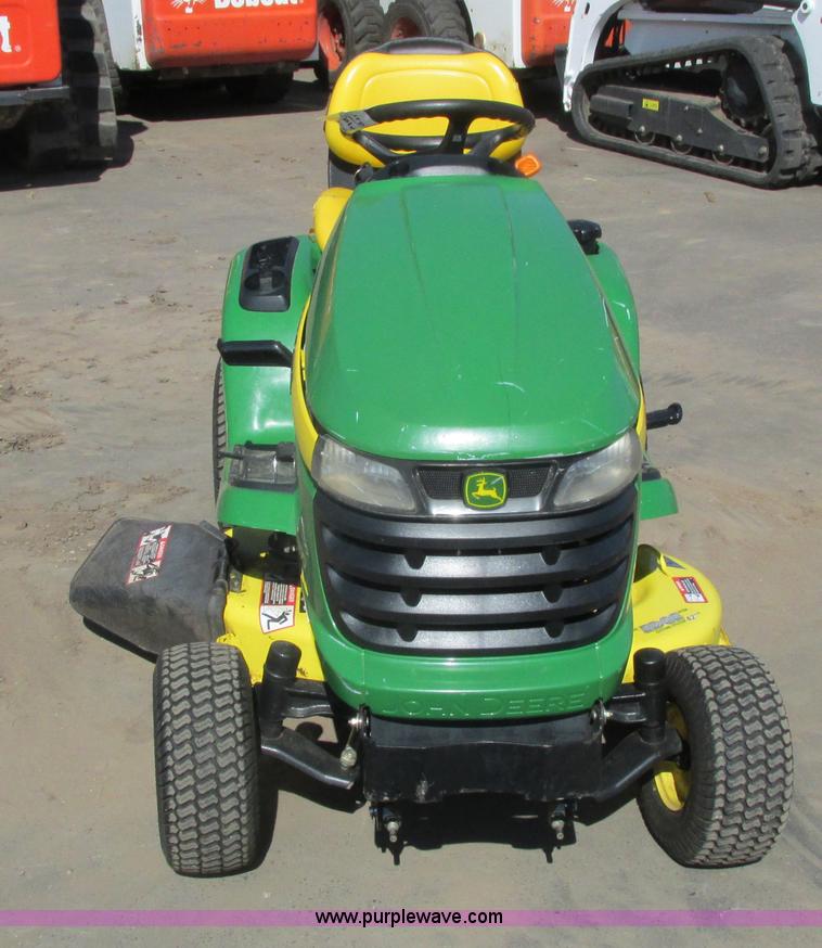 image for item K4684 2007 John Deere X300 lawn mower
