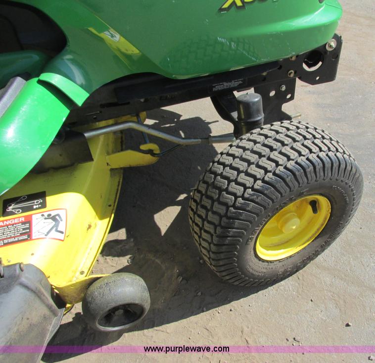 image for item K4684 2007 John Deere X300 lawn mower