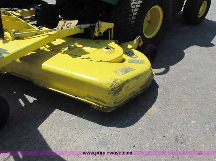 image for item K4687 John Deere F725 lawn mower
