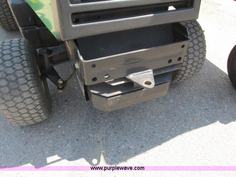 image for item K4687 John Deere F725 lawn mower