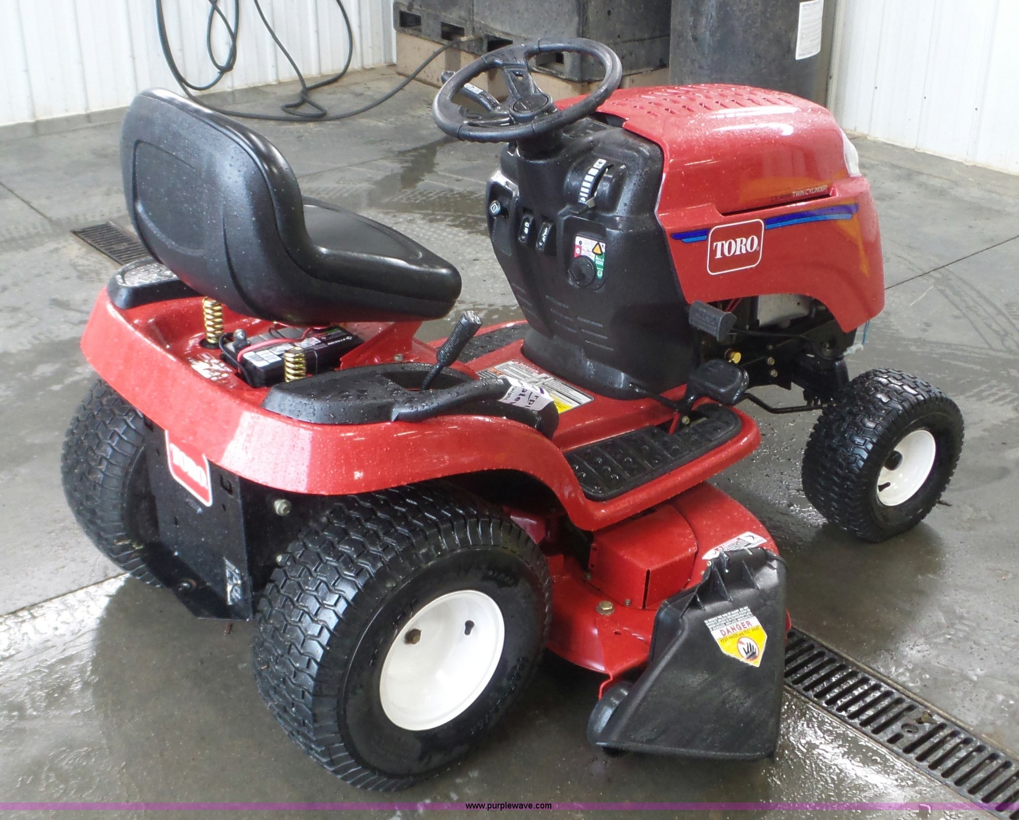 Toro LX466 lawn mower in Hudson, WI Item K4644 sold Purple Wave