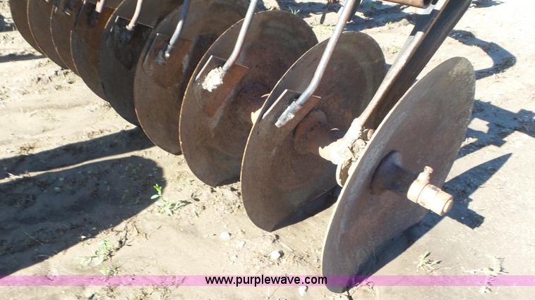 image for item AV9758 John Deere 210 disk