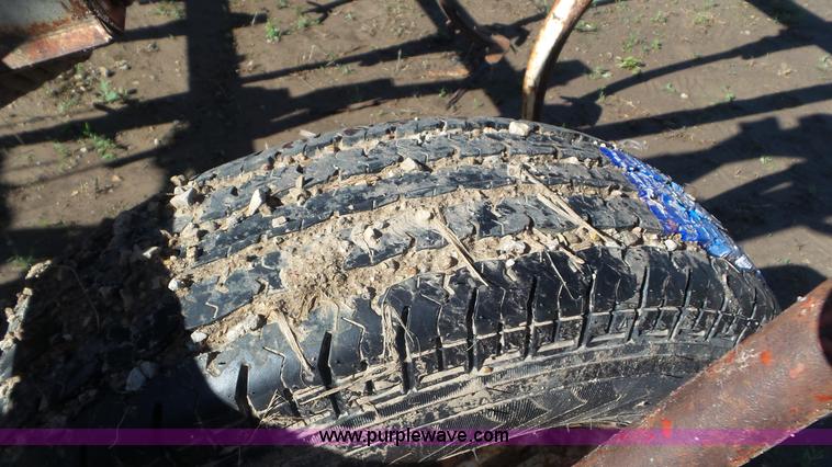 image for item AV9759 International 45 Vibra Shank field cultivator