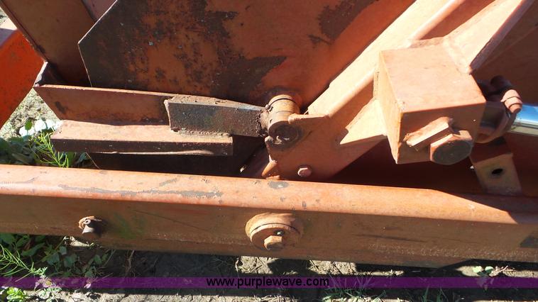 image for item AV9762 Scraper