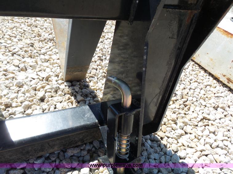 image for item BN9705 Bush Hog FL200 pallet fork attachment