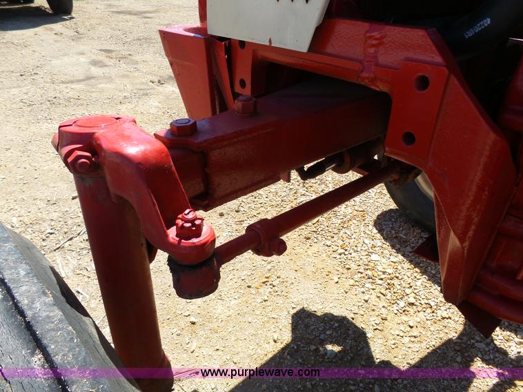 image for item BR9246 International 674 tractor