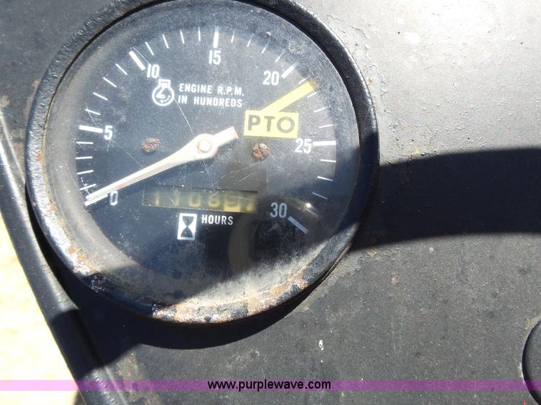 image for item BR9246 International 674 tractor