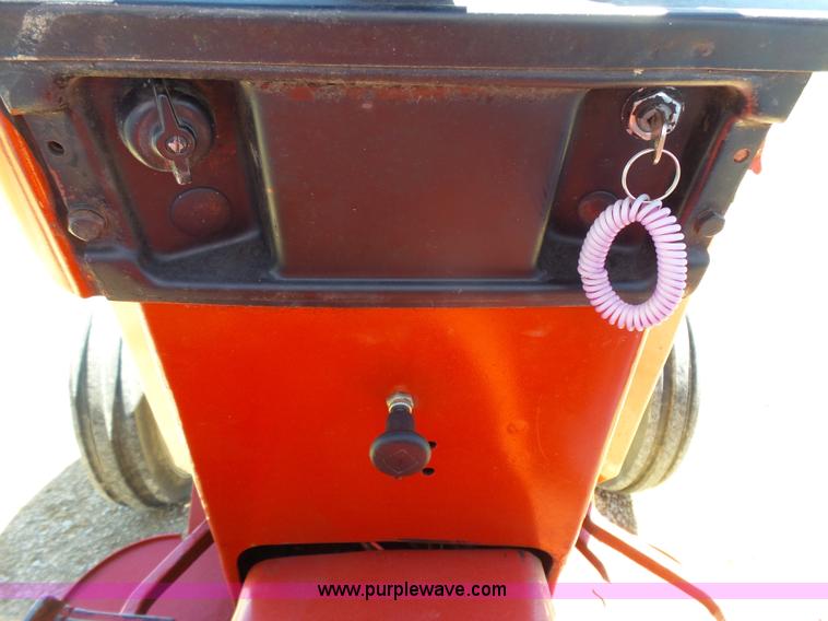 image for item BR9246 International 674 tractor