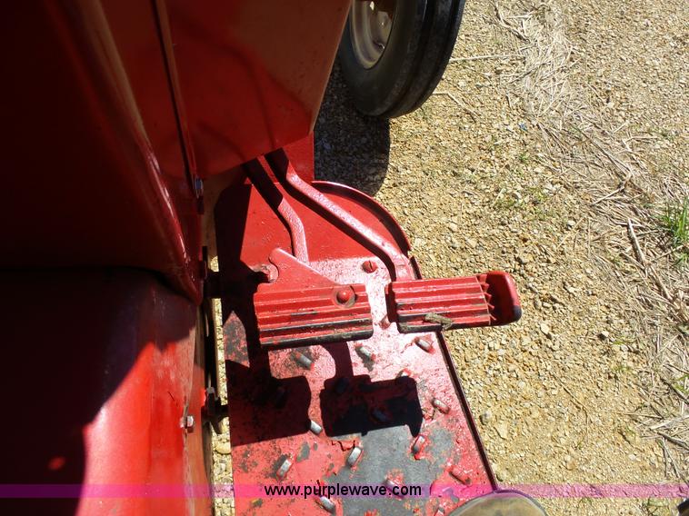 image for item BR9246 International 674 tractor