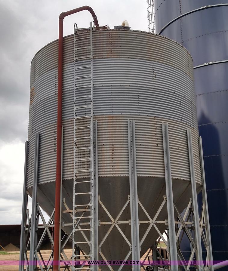 GSI grain bin in Douglass, KS Item BR9356 sold Purple Wave