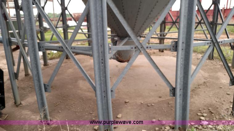 image for item BR9356 GSI grain bin