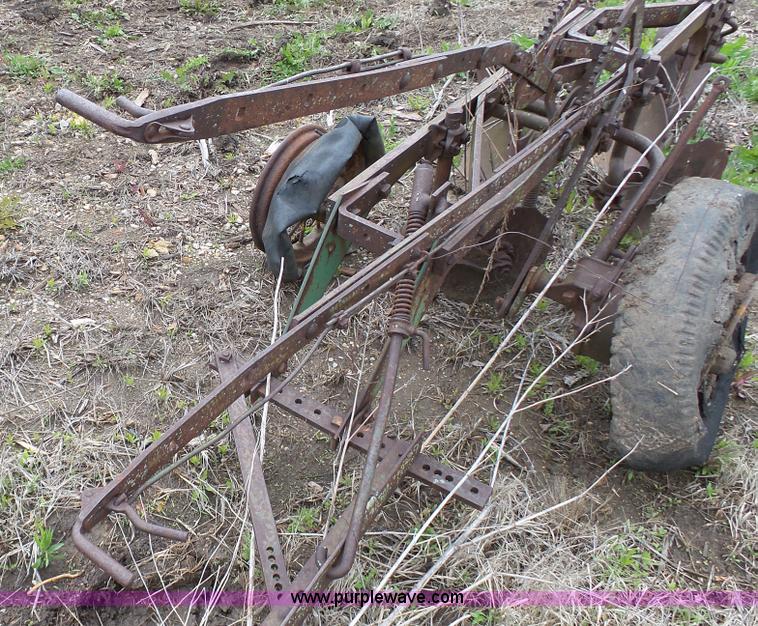 image for item BZ9260 John Deere two bottom plow