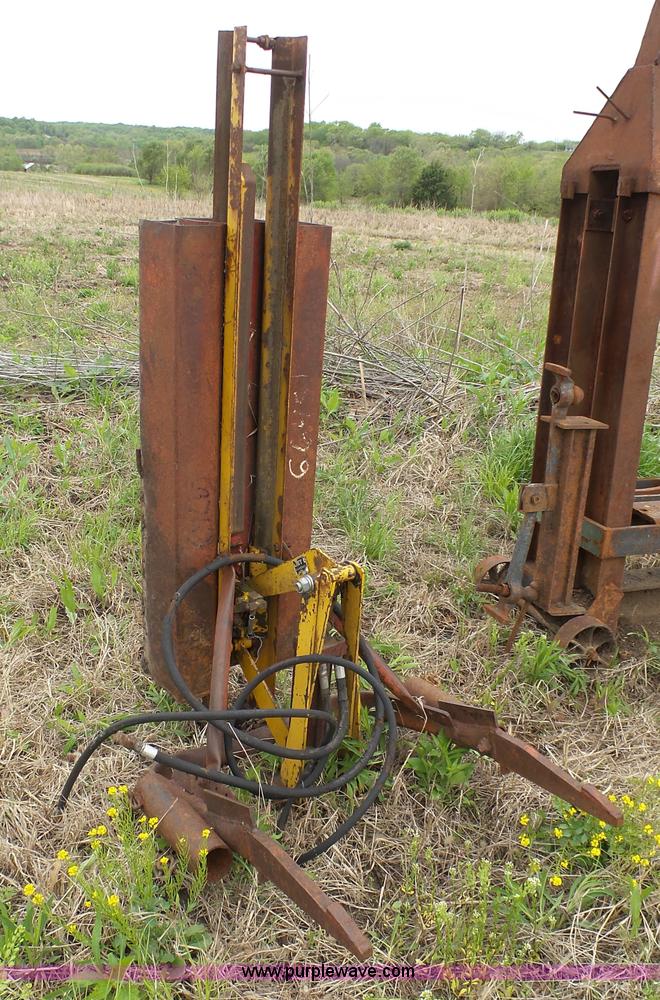 image for item BZ9261 Post driver