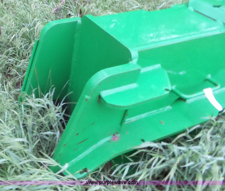 image for item CD9937 John Deere planter wing frame beam