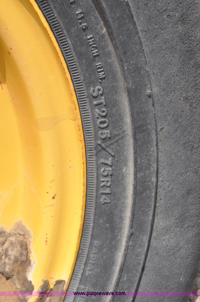 image for item G7354 Vermeer R23 twin hay rake