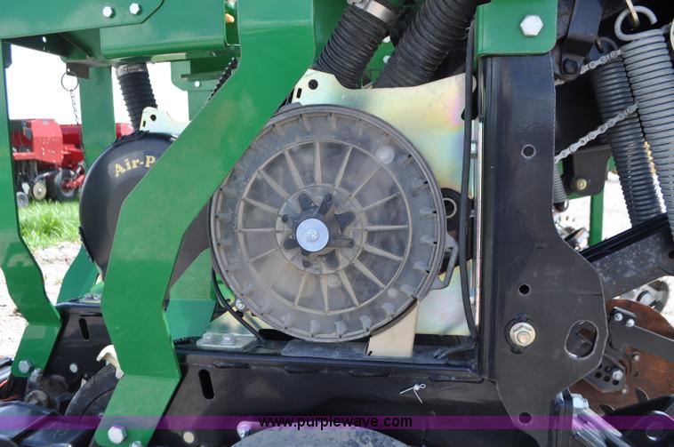image for item G7355 2011 Great Plains YP825A3P-16TR twin row planter