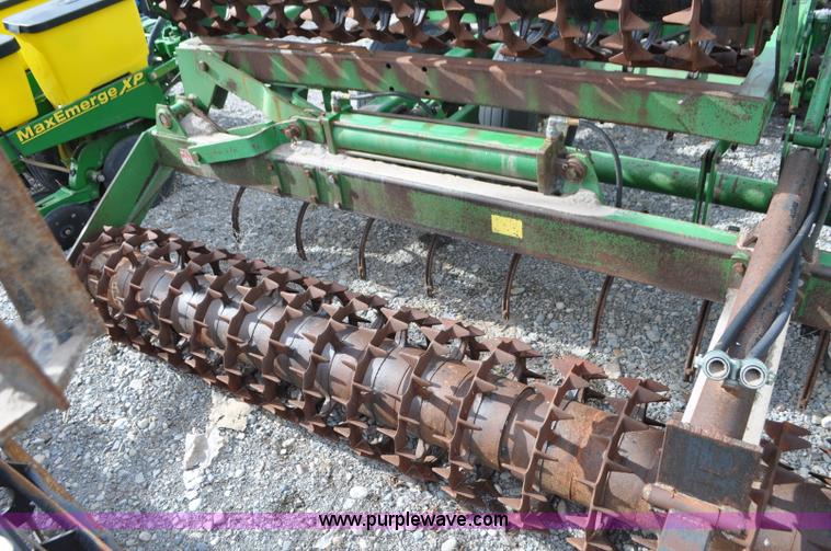 image for item G7361 John Deere 970 roller harrow