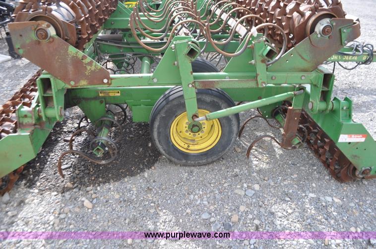 image for item G7361 John Deere 970 roller harrow