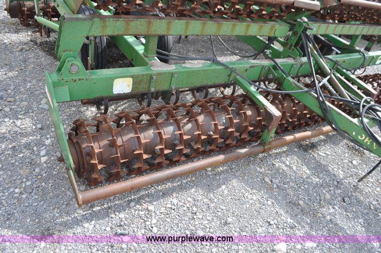 image for item G7361 John Deere 970 roller harrow