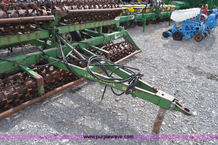 image for item G7361 John Deere 970 roller harrow