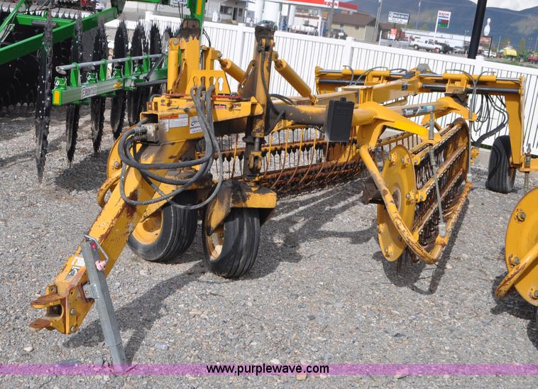 image for item G7362 Vermeer R2800 rake